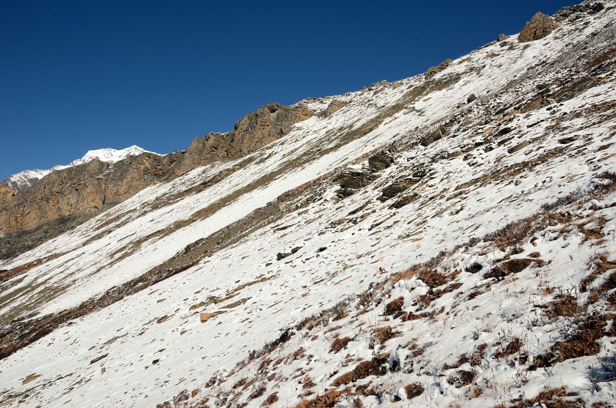 15 The Trail Nears The Top Of The Ridge On The Way To Chulu Far East Base Camp 